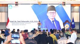 Kepala Badan Standar, Kurikulum, dan Asesmen Pendidikan Toni Toharudin saat beberkan pelaksanaan TKA. (dok rentak.id)