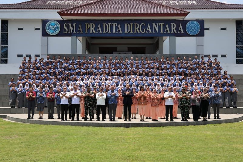 Menko AHY saat menghadiri peresmian Sekolah Garuda di SMA Pradita Dirgantara, Yogyakarta. (dok. rentak.id)