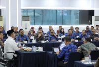 Nusron Wahid memimpin Rapat Pimpinan (Rapim) bersama jajaran pusat dan daerah. (dok. rentak.id)