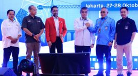 Yassierli saat menjadi Keynote Speaker dalam Seminar Nasional Forum Komunikasi SP Sekar BUMN Tahun 2025. (dok. kemnaker)