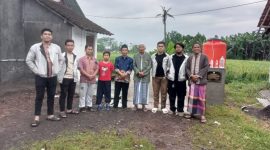 ITS melaksanakan pengabdian masyarakat di Pondok Pesantren Khomsani Nur Klanting. (foto. atz)