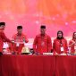 Hasto Kristiyanto bersama pengurus PDI Perjuangan (foto. rentak.id)