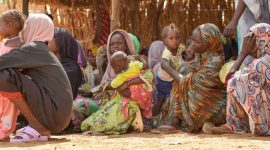 Keluarga yang mengungsi dari El Fasher, ibu kota Darfur Utara, mencari perlindungan di Tawila (foto. united nations)