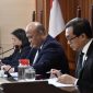 Ketua Majelis Komisi Hilman Pujana bersama Anggota Majelis Mohammad Reza dan Eugenia Mardanugraha (dok. kppu)