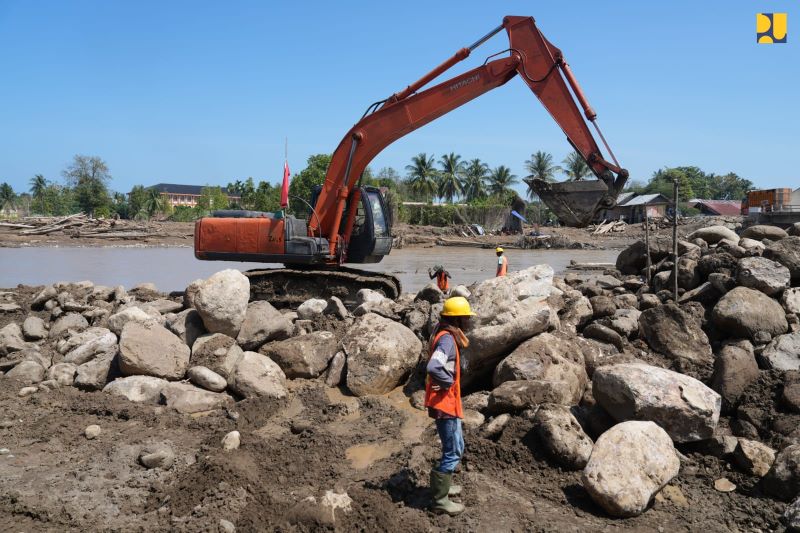 PU sedang menyiapkan langkah penanganan muara sungai di sejumlah wilayah terdampak bencana. (dok. rentak.id)