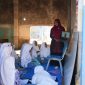 Pelajar Aceh sedang belajar di bangunan pasca banjir (dok. rentak.id)