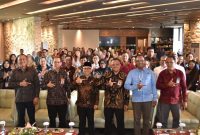 Wamen Diksamen Atip Latipulhayat saat konsolidasi Kemitraan Strategis Industri, LKP, dan Dinas Pendidikan yang digelar di Bali. (dok. rentak.id)