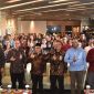 Wamen Diksamen Atip Latipulhayat saat konsolidasi Kemitraan Strategis Industri, LKP, dan Dinas Pendidikan yang digelar di Bali. (dok. rentak.id)
