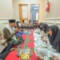 Polsek Serpong gelar   “Jum’at Peduli” dengan mengajak Anak Yatim Piatu dari Yayasan Permata Al-Ihsan Rawa Mekar Jaya. (foto. ist)