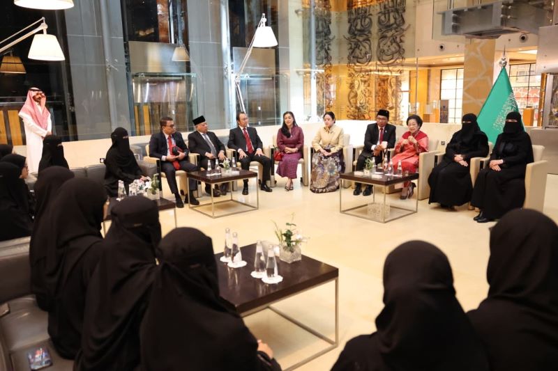 Megawati Soekarnoputri, Doktor Honoris Causa, Princess Naurah University, PNU Riyadh, Arab Saudi, PDIP, Puan Maharani, Mahasiswi Indonesia (dok.pdip)