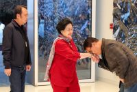 Megawati saat disambut Basarah saat berkunjung ke Kantor Kedutaan Besar RI untuk UEA. (dok. pdip)