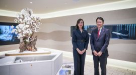 Menteri Pariwisata Republik Indonesia Widiyanti Putri Wardhana melakukan pertemuan bilateral dengan Japan Airlines di Tokyo (dok.kemenpar)