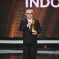 Menteri Pendidikan Dasar dan Menengah, Abdul Mu'ti menrima Penghargaan PSSI Award 2026 (dok. rentak.id)