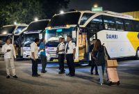 Pemudik siap naik Perusahaan Umum DAMRI (dok. rentak.id)