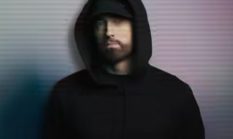Eminem Rayakan 18 Tahun Bebas Narkoba