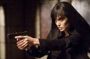 Angelina Jolie dalam film Salt (foto. istimewa)