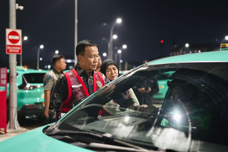 Dirjen Perhubungan Darat Kemenhub saat sidak ke pool taksi Xanh SM (Green SM) (dok. kemenhub)