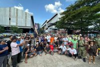 Dirut Perum BULOG Dr. Ahmad Rizal Ramdhani, melakukan kunjungan kerja ke PT Gendhis Multi Manis Blora (dok. bulog)