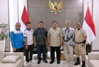 Ketum KSPI  Said Iqbal dalam pertemuan dengan Presiden Prabowo Subianto.  (Foto.istimewa)