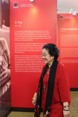 Megawati Soekarnoputri Hadiri Peringatan 71 Tahun Konferensi Asia Afrika di Sekolah Partai PDIP