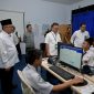 Mendikdasmen Abdul Mu'ti meninjau langsung pelaksanaan TKA. (dok. rentak.id)