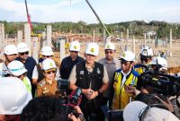 MenkoAHY saat meninjau Sekolah Rakyat (dok. rentak.id)