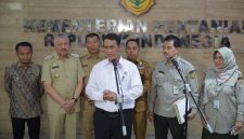 Mentan Andi Amran Sulaiman Konsolidasi BERSAMA sekitar 170 bupati dari seluruh Indonesia (foto.kementan)