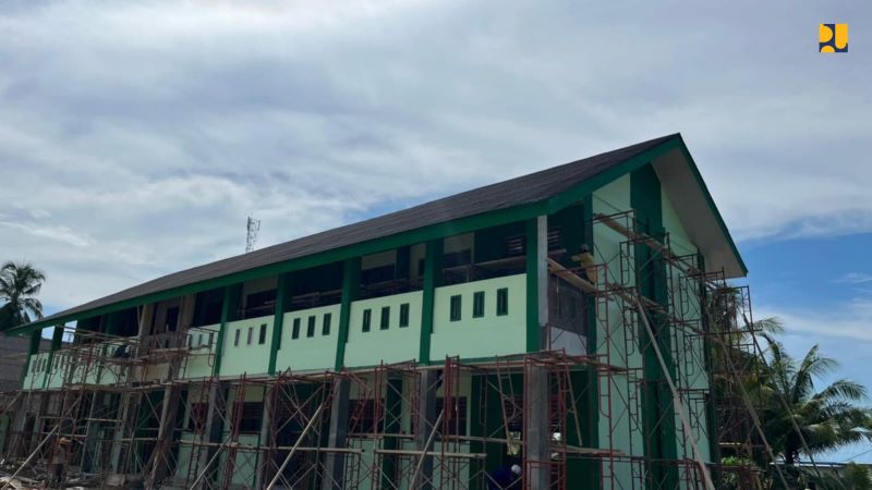 Salah satu revitalisasi 3 Madrasah di Papua Barat (dok. pu)
