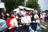Bulog bagi beras gratis saat May Day (dok.rentak.id)