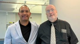 Edy Panjaitan berfoto bersama pembimbingnya usai memaparkan karya-karya piano Komponis Ananda Sukarlan di American Musicological Society (AMS) di New York University, New York AS (foto.ist)