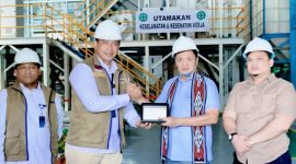 Direktur Utama Perum BULOG, Letnan Jenderal (Purn) Rizal Ramdani S.Sos, SH. M.Han., didampingi Pemimpin Wilayah BULOG DKI Jakarta dan Banten, Taufan Akib, menerima langsung kunjungan kerja Ketua Komisi III DPR. (dok. bulog)