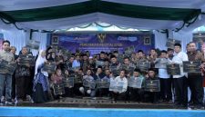 Mendikdasmen Abdul Mu’ti meresmikan hasil revitalisasi di Lombok Timur (dok. kemendikdasmen)