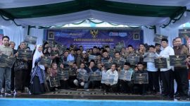 Mendikdasmen Abdul Mu’ti meresmikan hasil revitalisasi di Lombok Timur (dok. kemendikdasmen)