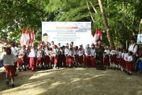Mendikdasmen Abdul Mu'ti saat di Pulau Arar (dok. kemendikdasmen)