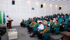 Menteri ATR-BPN Nusron Wahid, saat memberikan kuliah umum di Universitas Wahid Hasyim. (dok. rentak.id)