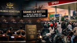 Ilustrasi sidang di MK tentang Minyak dan GasBumi (ilustrasi dibikin olehg ai - rentak.id)