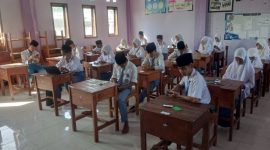 Kegiatan ASAT Tahun Pelajaran 2025-2026 di MA Khomsani Nur Klanting (foto. atz)