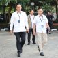 Kepala Divisi Hubungan Masyarakat Perum BULOG, Tomi Wijaya, bersama Dirut Perum BULOG Ahmad RizalRamadhani (dok.bulog)