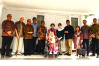 Sejumlah tokoh yang tergabung dalam Gerakan Nurani Bangsa (GNB) melakukan silaturahmi kebangsaan dengan Presiden ke-5 RI Megawati Soekarnoputri. (foto. istimewa)