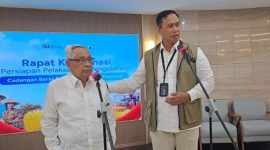 Direktur Utama Perum Bulog Ahmad Rizal Ramdhani dan Ketua Umum Perpadi Sutarto Alimoeso. (foto. lazir)