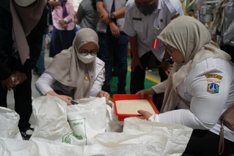 Bulog Wilayah DKI Jakarta dan Banten Persiapan Penyaluran Bantuan Pangan. (foto. bulog dki)