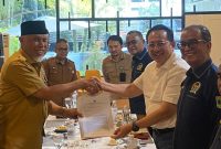 Irman Gusman dan Gubernur Sumatera Barat Mahyeldi Ansharullah (dok. pribadi)