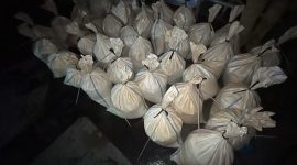 Lanal Tanjung Balai Karimun mengamankan sekitar 1,9 ton pasir timah (foto. dispenal)