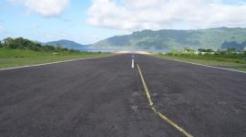 Landasan pacu (runway) Bandara Bandanaira (foto. pu)