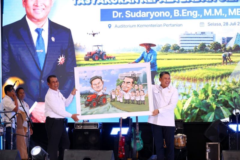 Mentan Andi Amran Sulaiman dan Badan Gizi Nasional (BGN) Sudaryono. (foto. kementan)