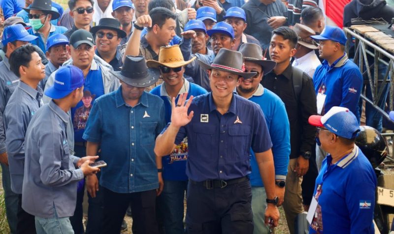AHY saat buka lomba katapan sapi (foto. demokrat)