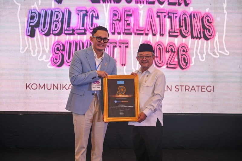 Kemendikdasmen meraih Popular Government Institution Award 2026 (foto. kemedikdasmen)