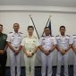 Komandan KRI GNR-332 Kolonel Laut (P) Ahmad Makmur Ikhlas bersama eputy Mayor of Yokosuka City, Kazuhiro Hirasawa. (foto. dispenal)