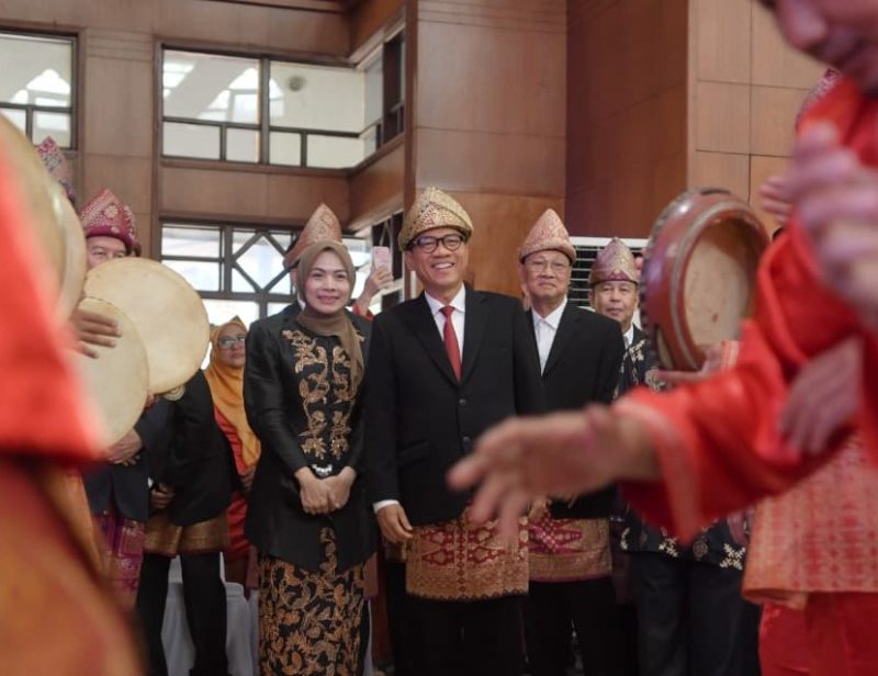 Mendes PDT Yandri Susanto resmi dipercaya sebagai Ketua Umum IKSS periode 2026-2031. (foto ist)