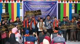 Mendikdasmen Abdul Mu'ti saat resmikan 59 satuan pendidikanprogram revitalisasi tahun anggaran 2025 (foto. kemendikdasmen)